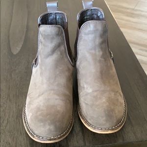 Steve madden brown boots